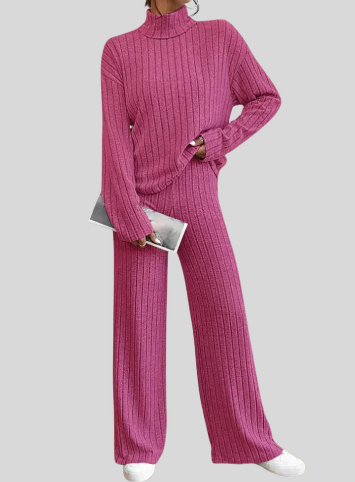 Stilla | Strikbukser og Sweater