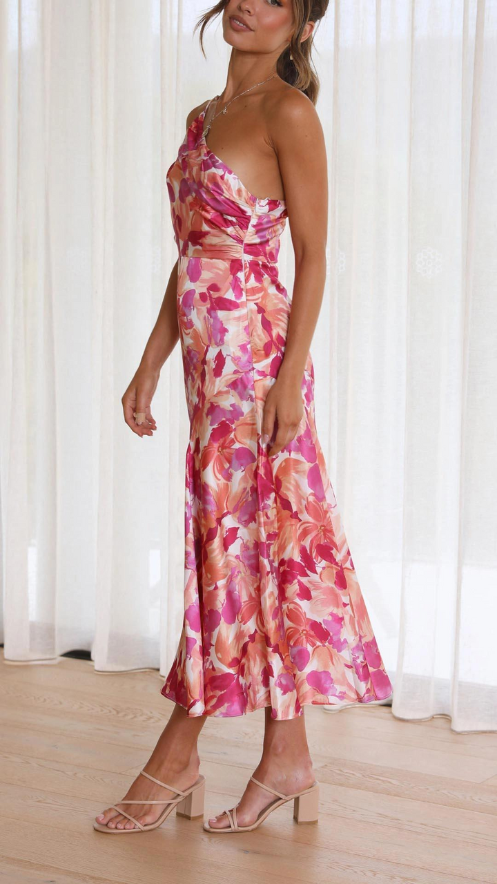 Stilla | Asymmetrisk Blomstret Satin Kjole