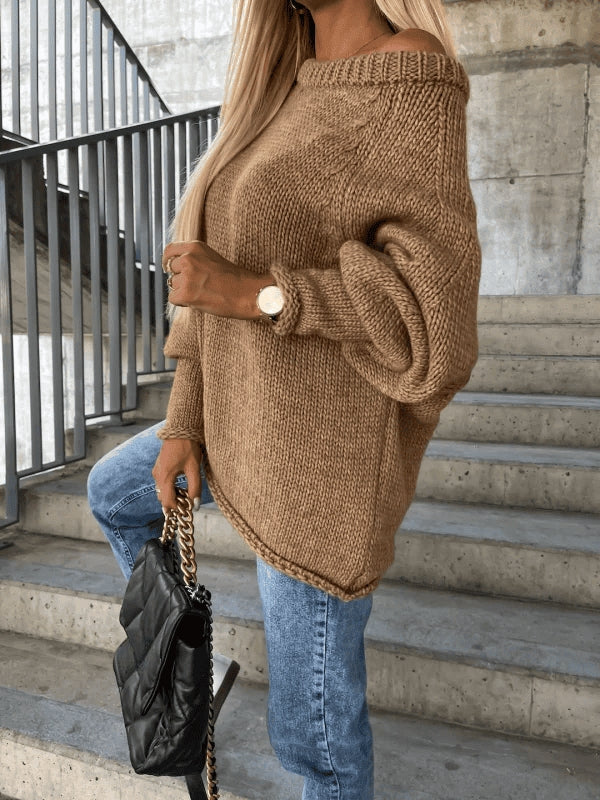 Stilla | Locker Strikket Damepullover med Skulderfri Design