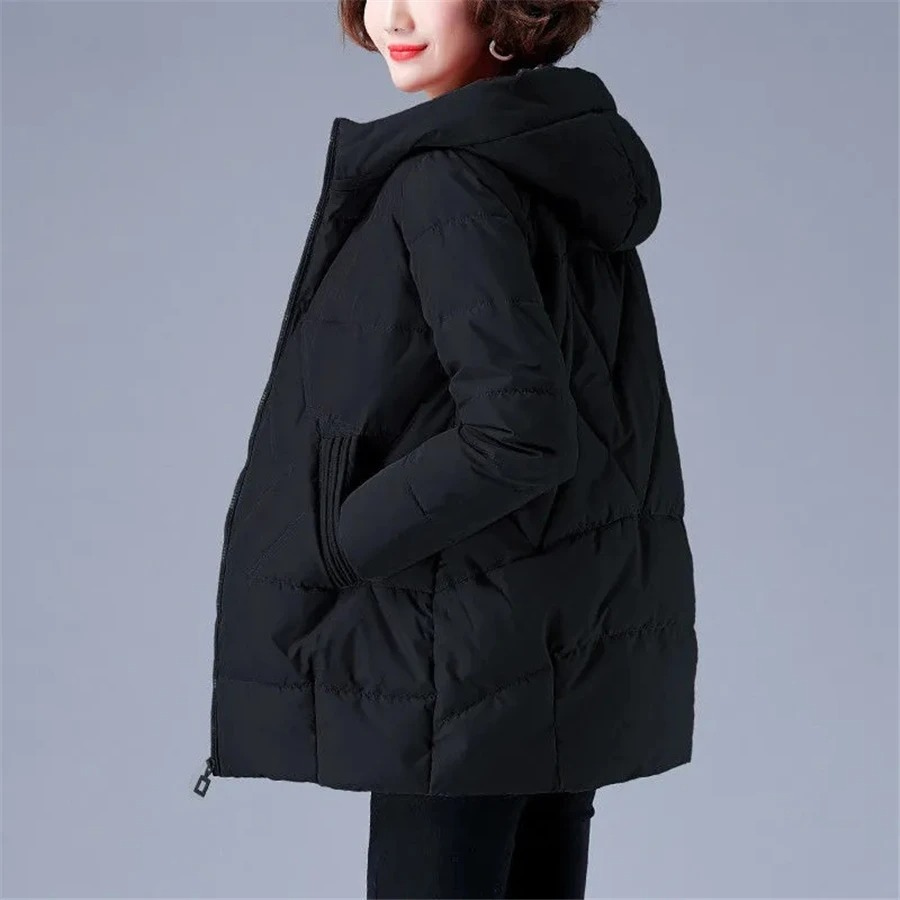 Stilla | Elegant ensfarvet ribbet quilted jakke med lynlås ideel til efterår/vinter