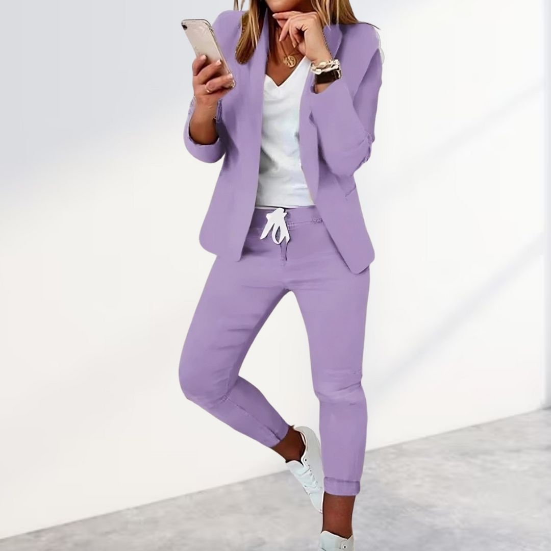 Skovae | Stilfuld Blazer- & Bukser-Set