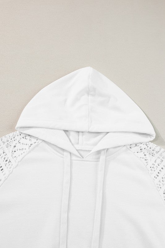 Stilla | Dame Huoodie med Patchwork Spidsærmer og Snøre