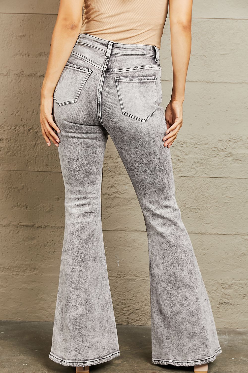 Stilla | Høj Talje Syre Vask Flare Jeans