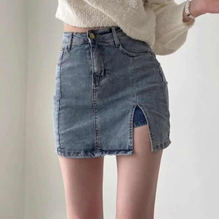 Stilla | Høj Talje Jeans Nederdel med Sidelange Slids