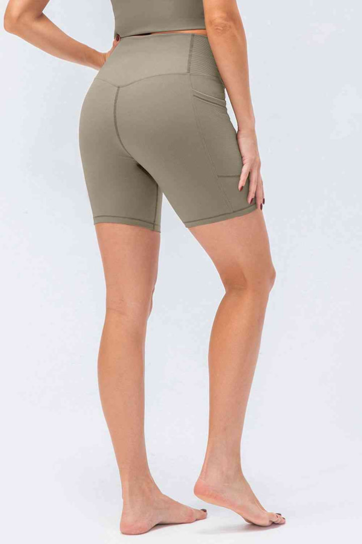 Stilla | Fit V-talje Sports Shorts