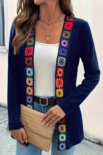 Stilla | Strikcardigan med blomsterkant og lange ærmer