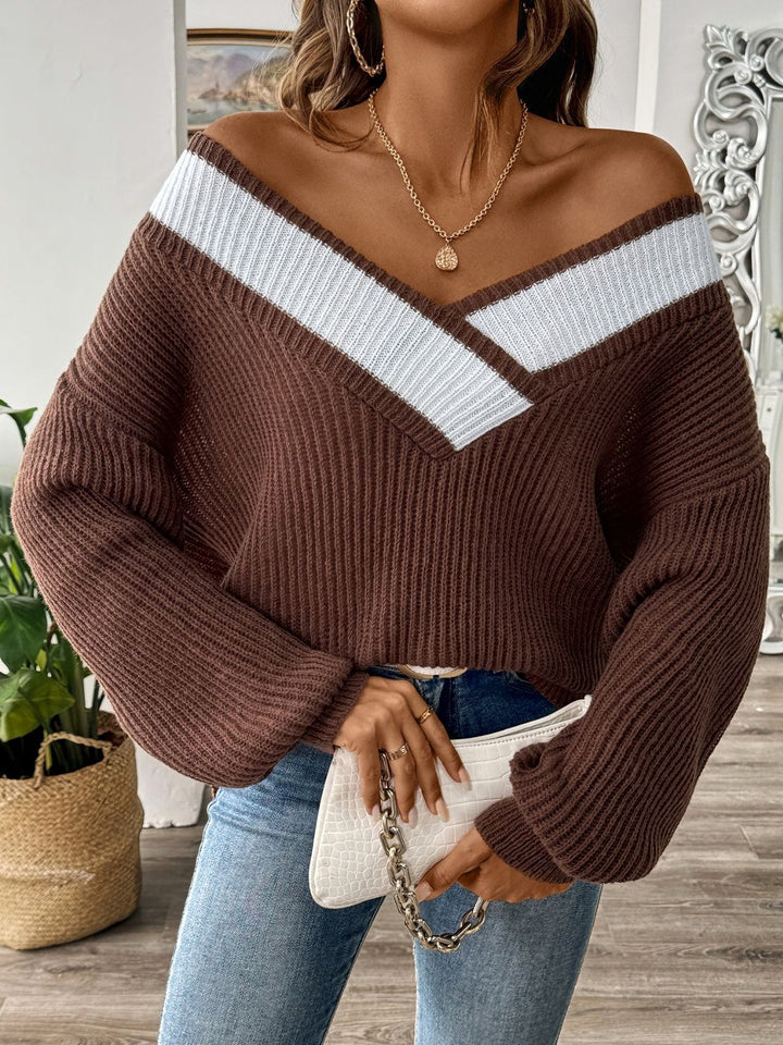 Stilla | Pullover med kontrasterende farver og afslappede skuldre