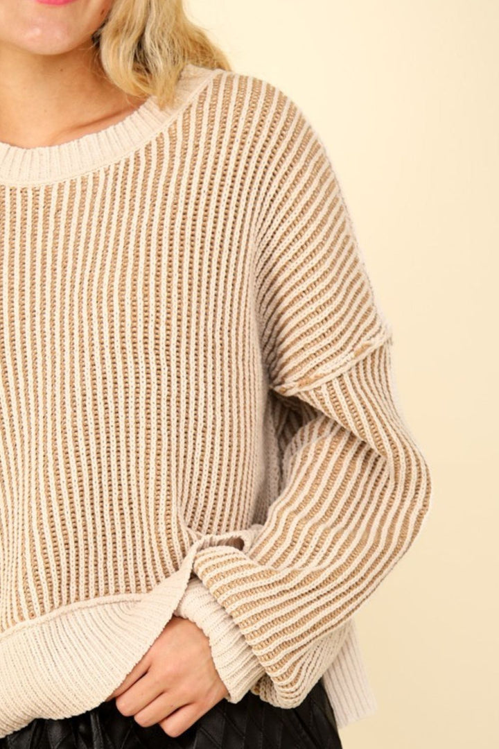 Stilla | Pullover med synlige sømme og korte stribede slidsser