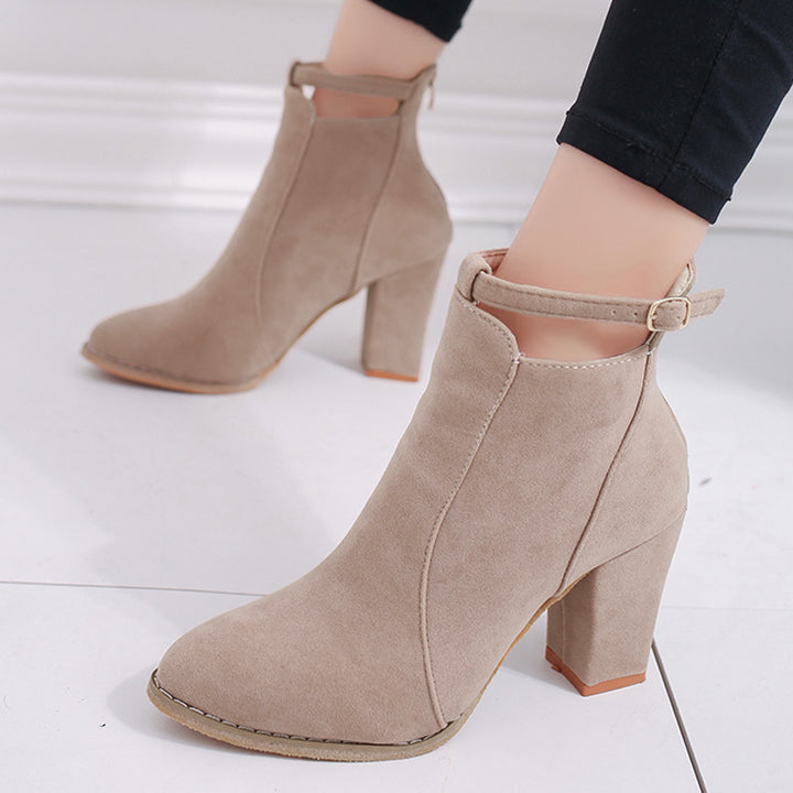 Dame High-Heel Støvletter med elegant remdesign og komfortabel sål Stilla