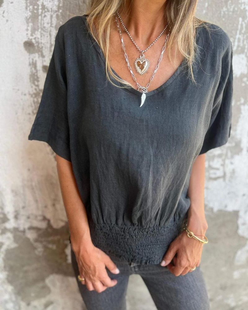 Stilla | Figursyet Og Trendy V-udskæring T-shirt Til Damer