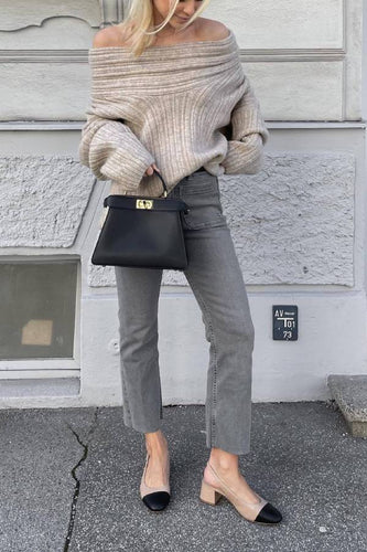Stilla | Modetrend, Løs Strikpullover Med Uregelmæssig Krave