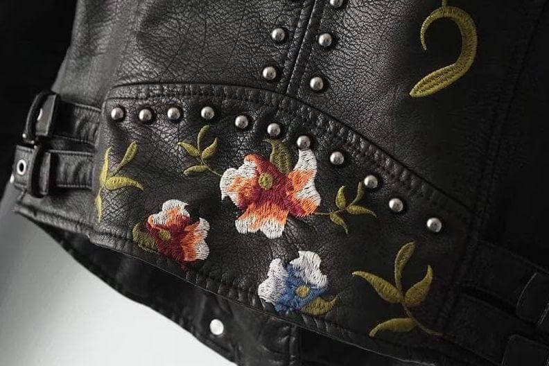 Stilla | Dame Blomster PU Læderjakke