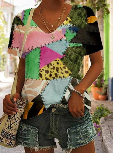 Stilla | Dame T-shirt med patchwork print