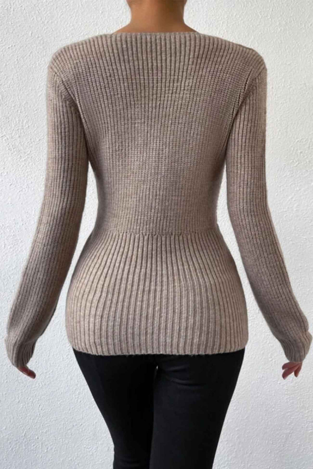 Stilla | V-udskæring Pullover Af Strik Med Vridne Foran