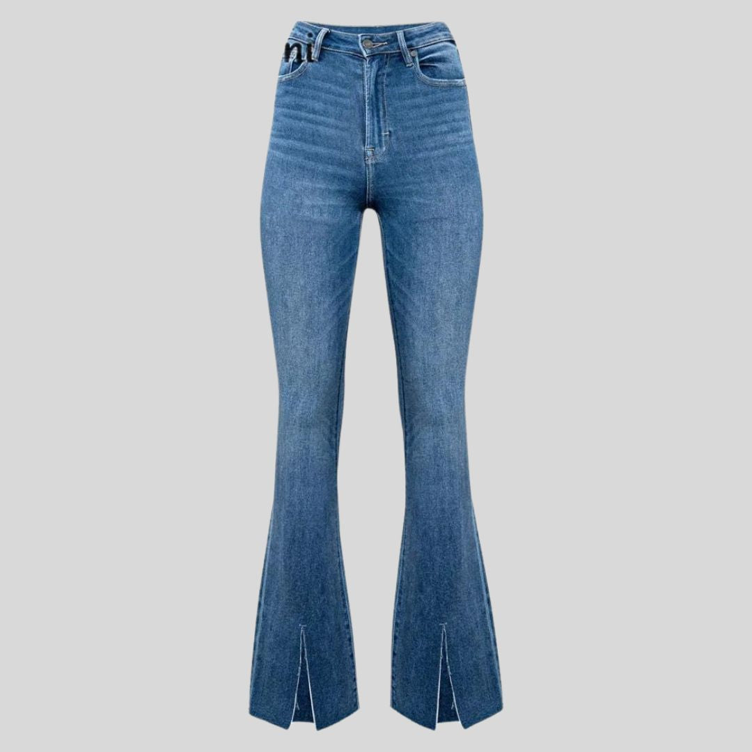 Stilla | Elegante Jeans Med Elegante Detaljer Ved Den Frynset Kant