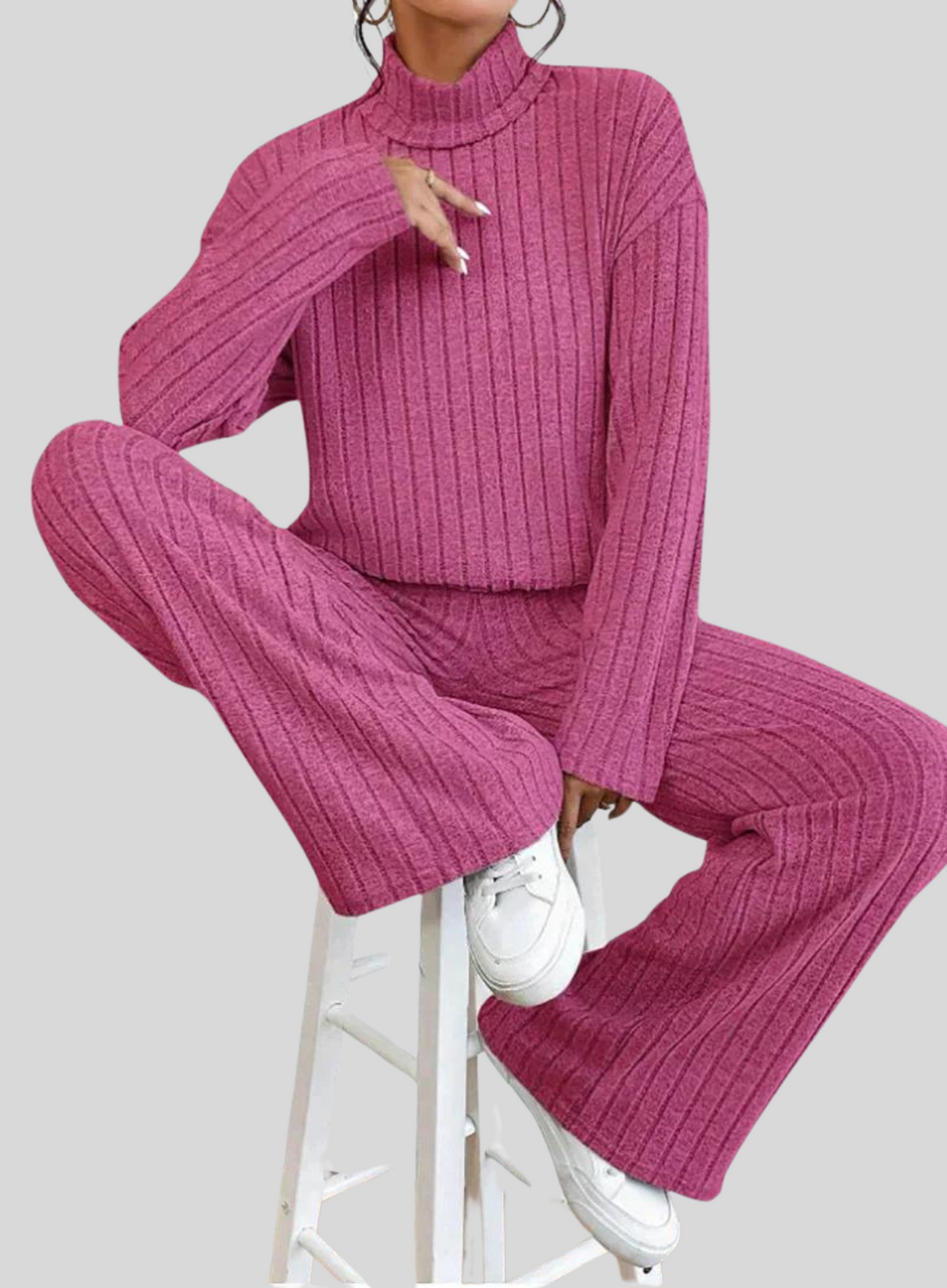 Stilla | Strikbukser og Sweater