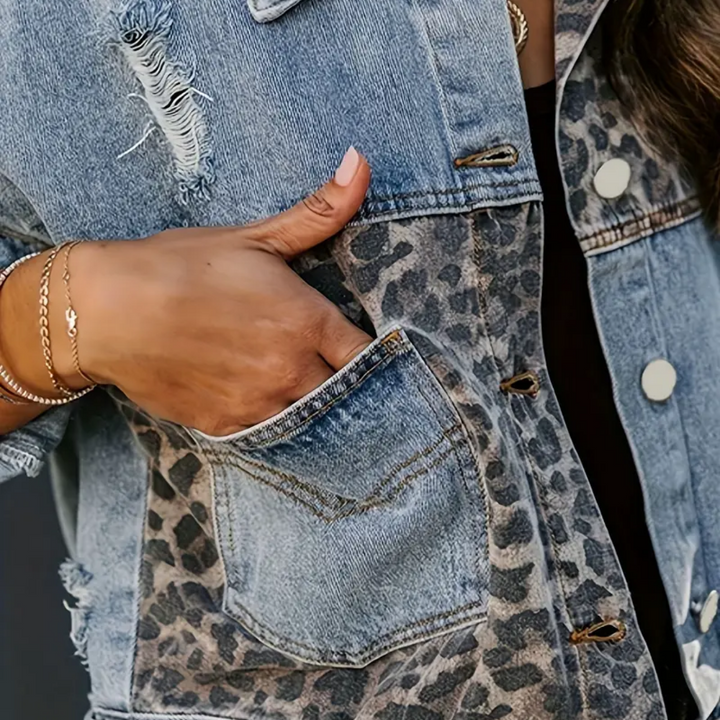 Stilla | Trendy Denim Jakke Med Leopardmønster