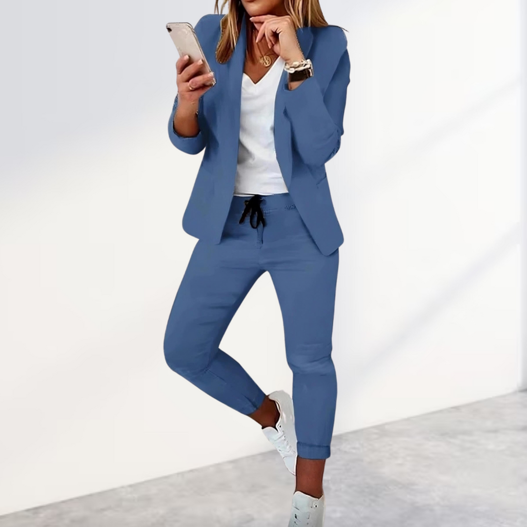 Skovae | Stilfuld Blazer- & Bukser-Set