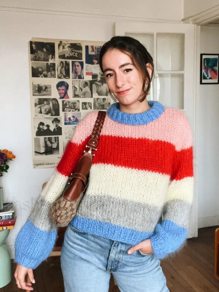 Stilla | Farverig Stribet Striktrøje til Casual Chic Looks