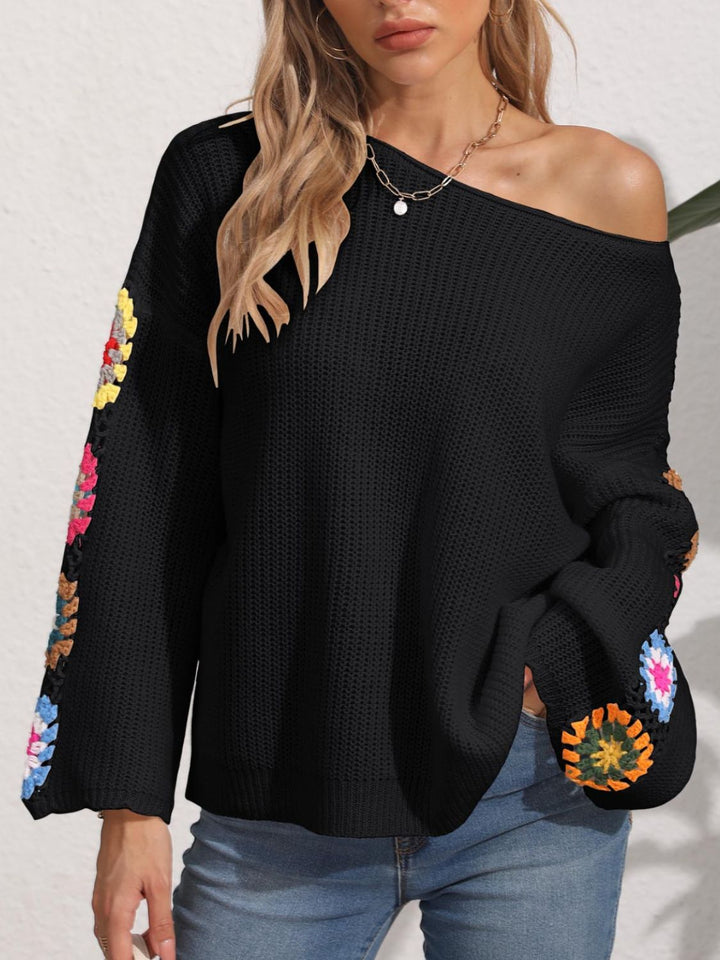 Stilla | Pullover med lange ærmer med hæklet blomster mønster