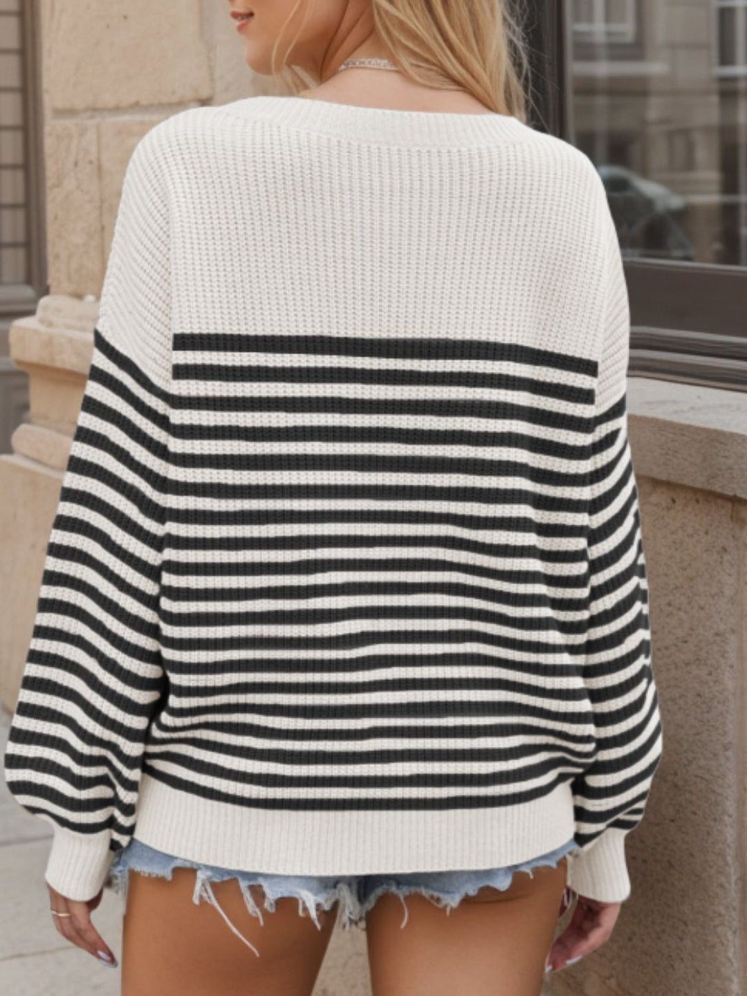Stilla | Stribet sweater med lange ærmer til et tidløst look