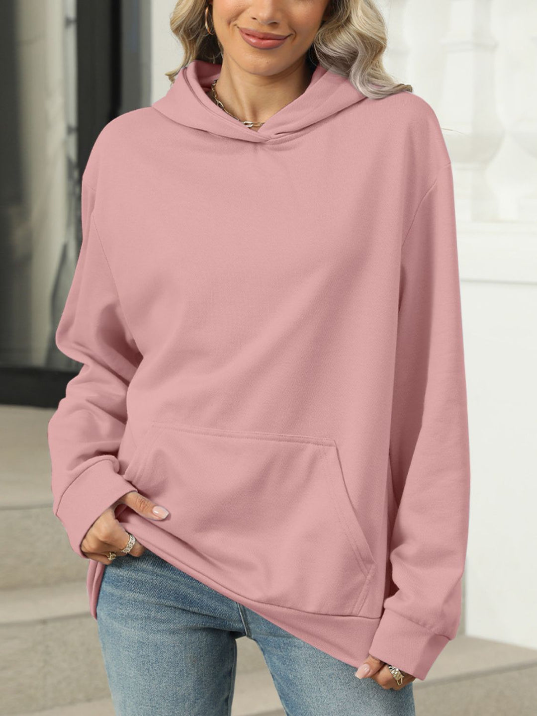 Stilla | Hættepullover med lommer og lange ærmer