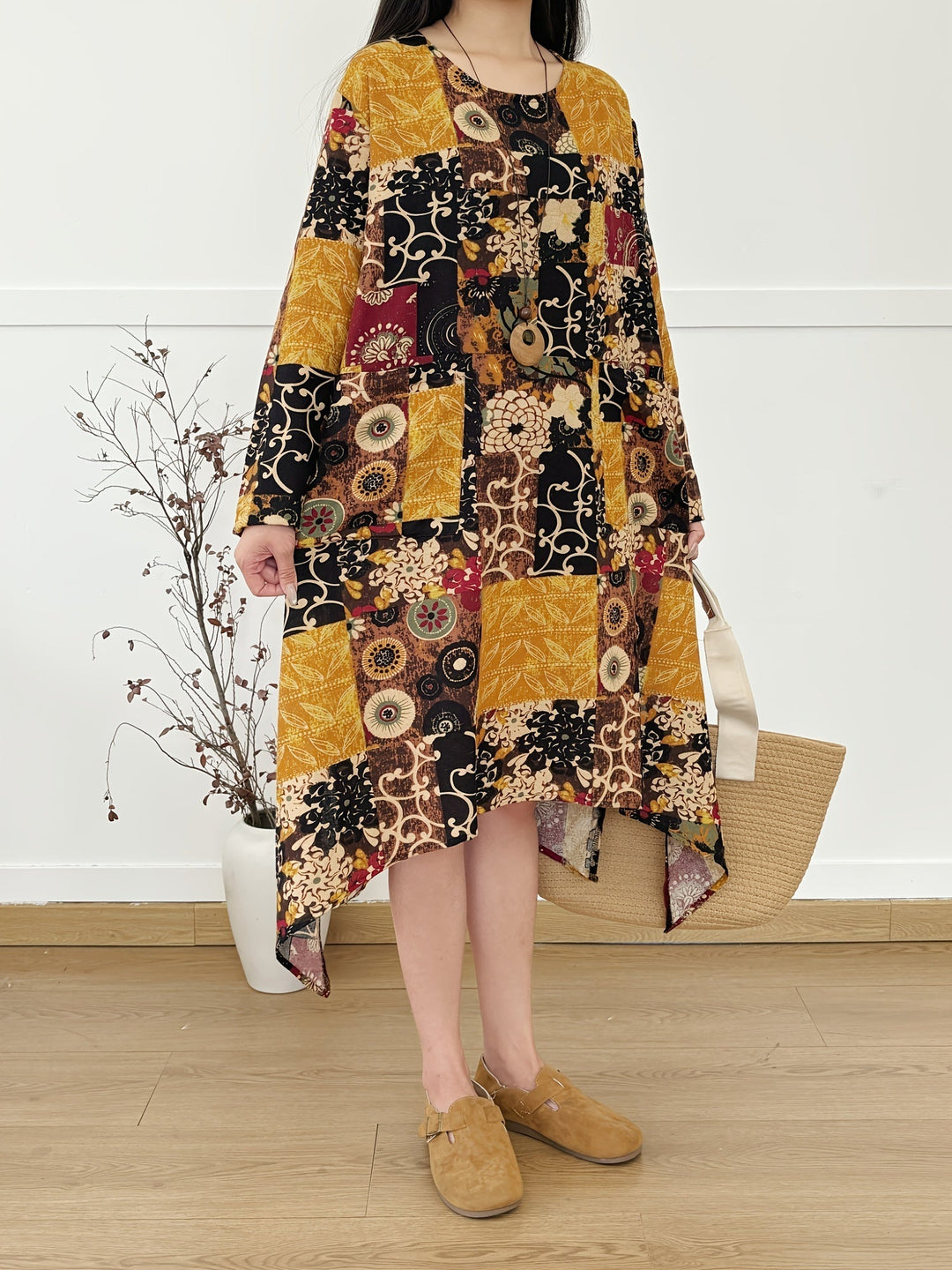 Stilla | Linned Kjole Med Lange Ærmer Boho Stil Årgang Print, Løs Og Afslappet, Rund Udskæring, Lommer