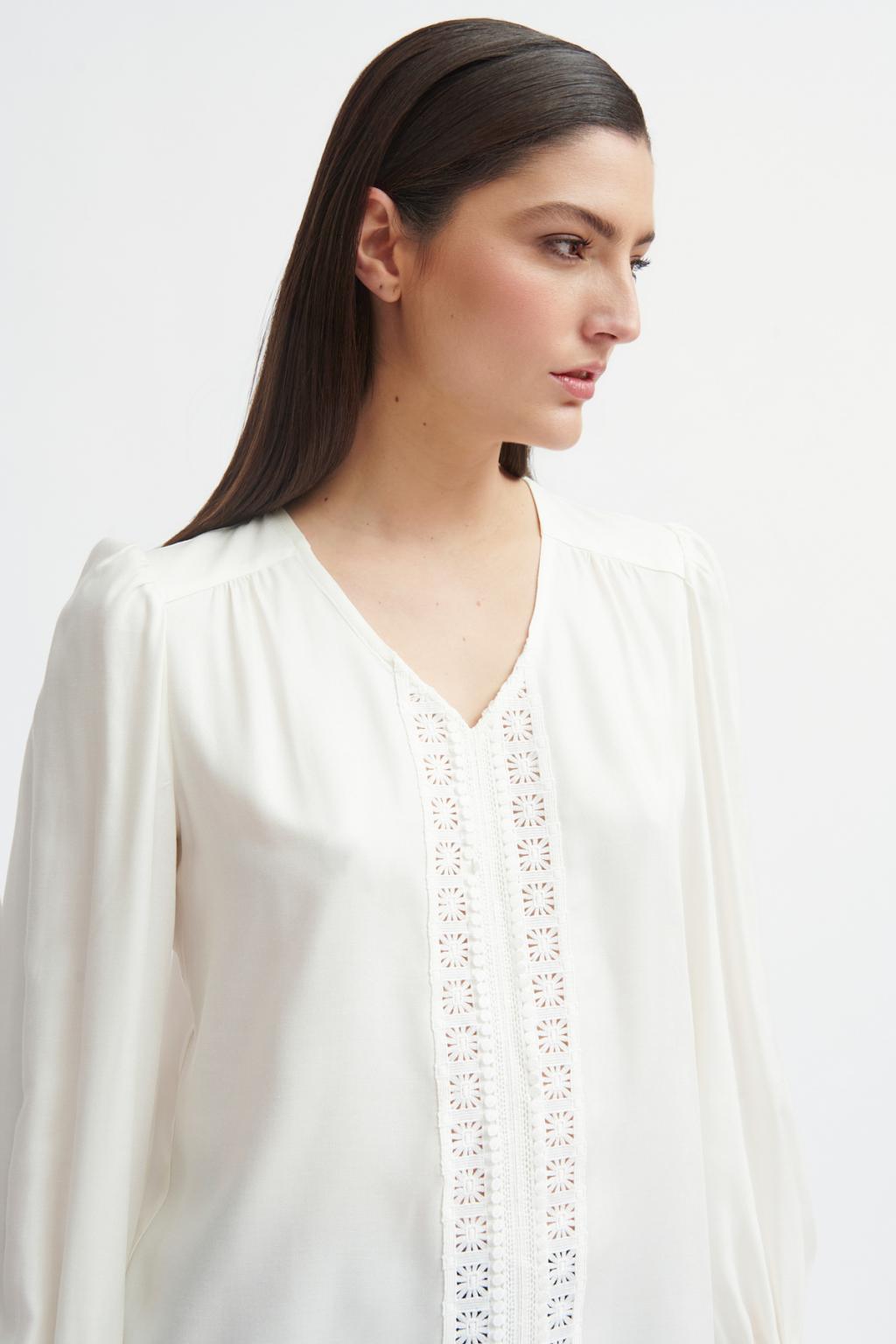 Stilla | Elegant Naturlig Bluse