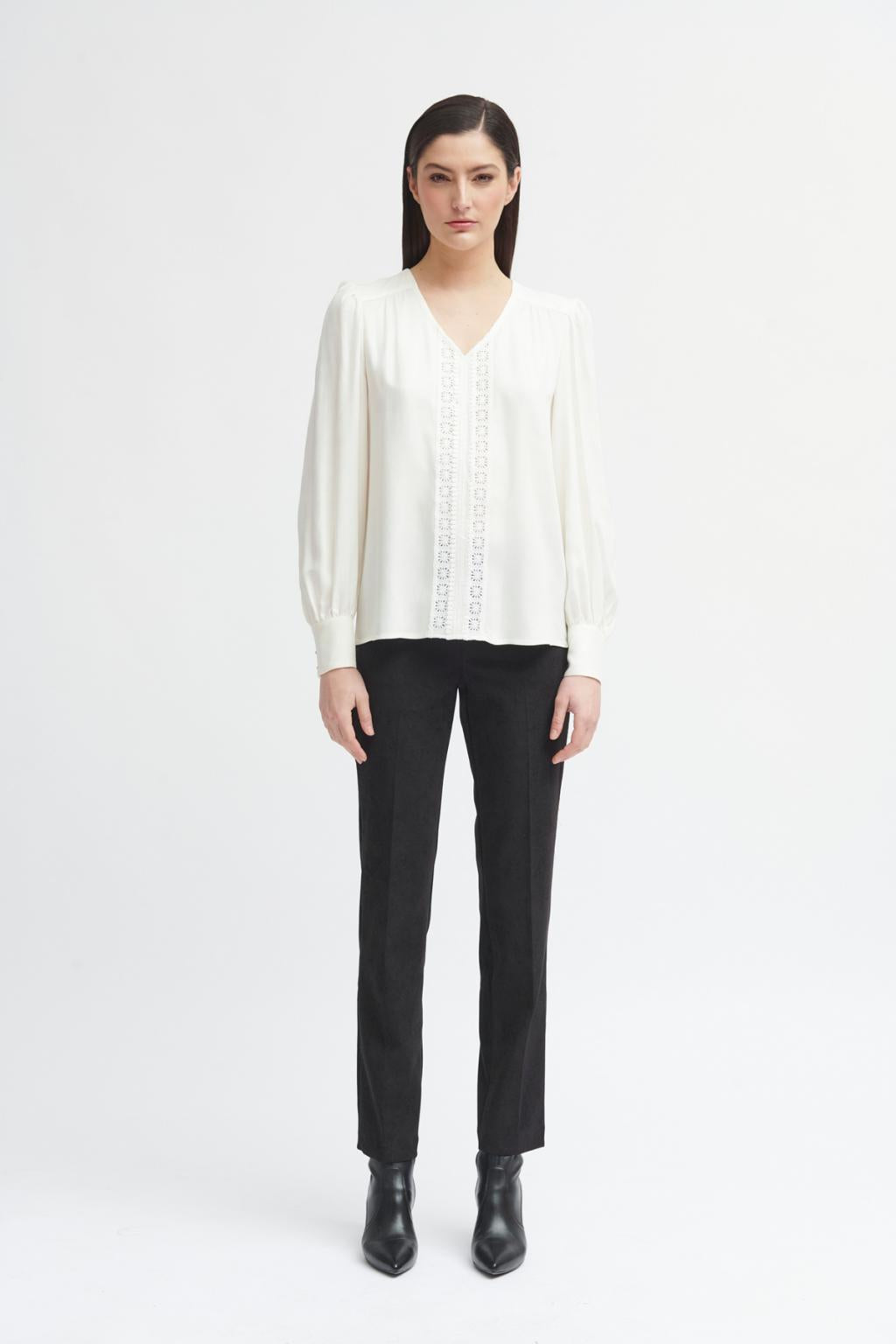 Stilla | Elegant Naturlig Bluse
