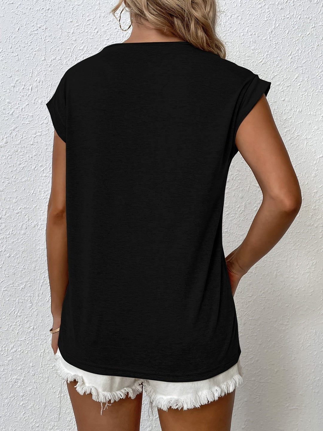 Stilla | T-Shirt Med Korte Ærmer Og Rund Halsudskæring Til Forår Og Sommer
