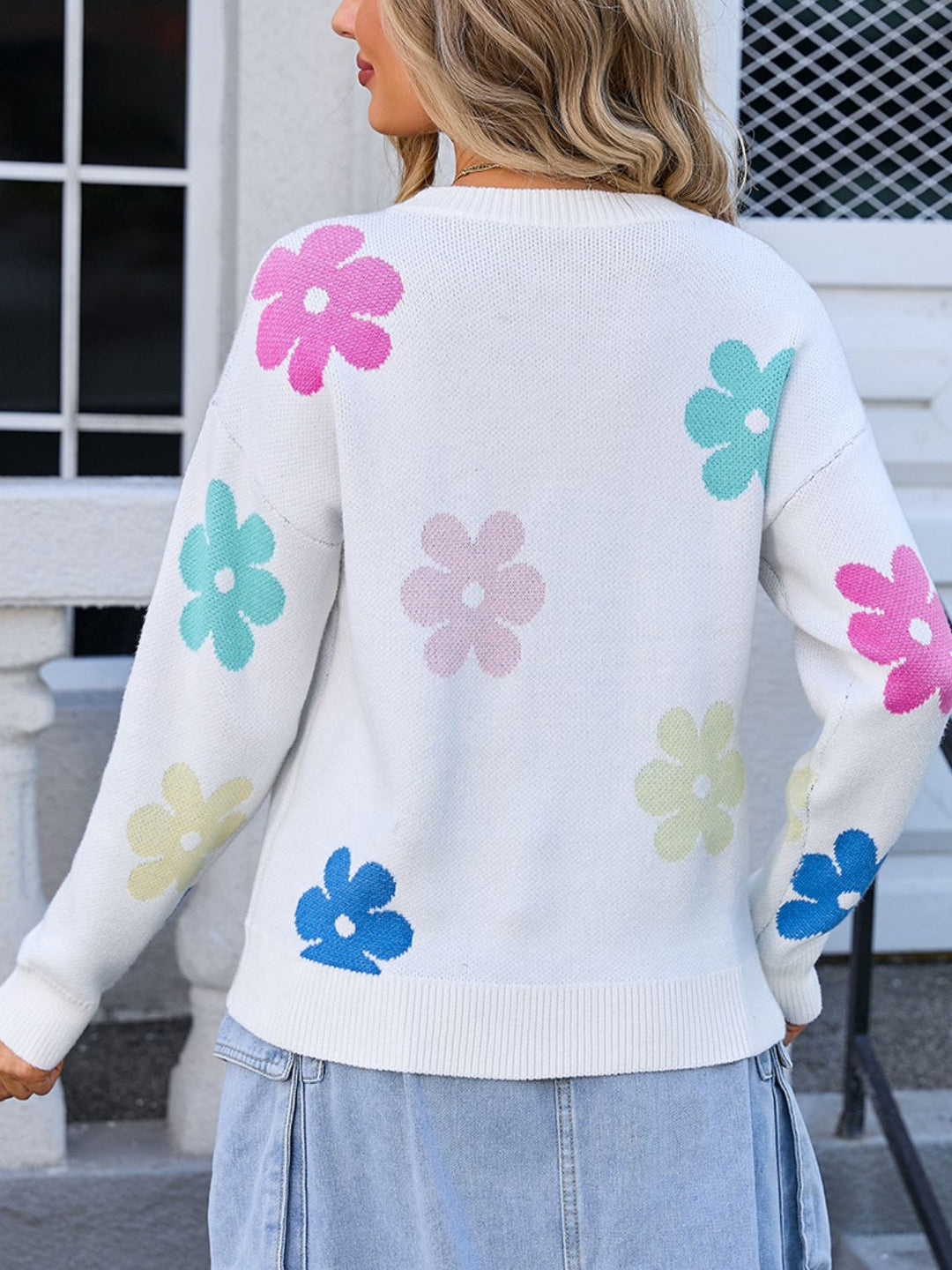 Stilla | Floral Trøje med Rund Udsnit og Lange Ærmer