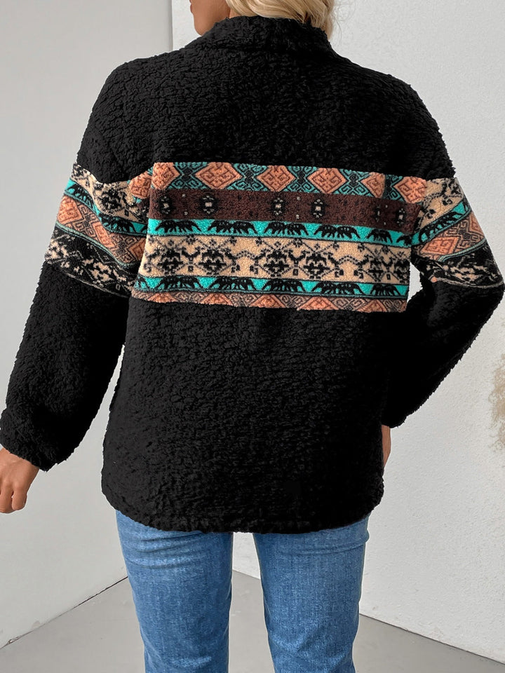 Stilla | Geometrisk Sweatjakke Med Lange Ærmer og Fjerde-lynlås