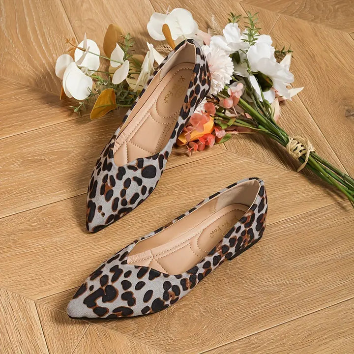 Stilla | Elegante og lette ballerinaer i blonder med leopardmønster