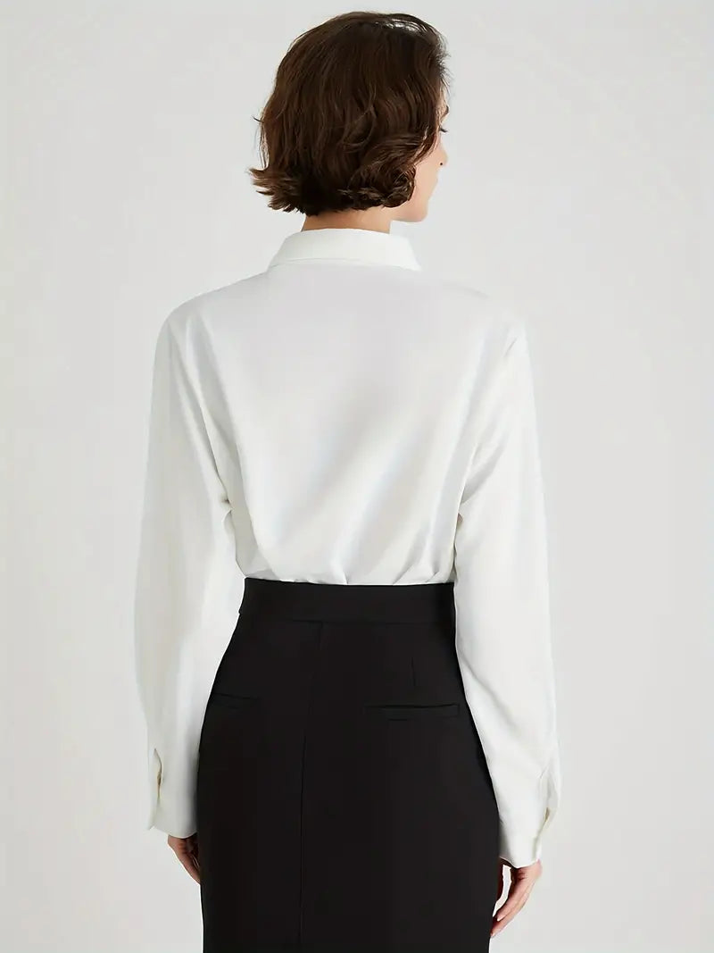Stilla | Asymmetrisk Damebluse Elegant