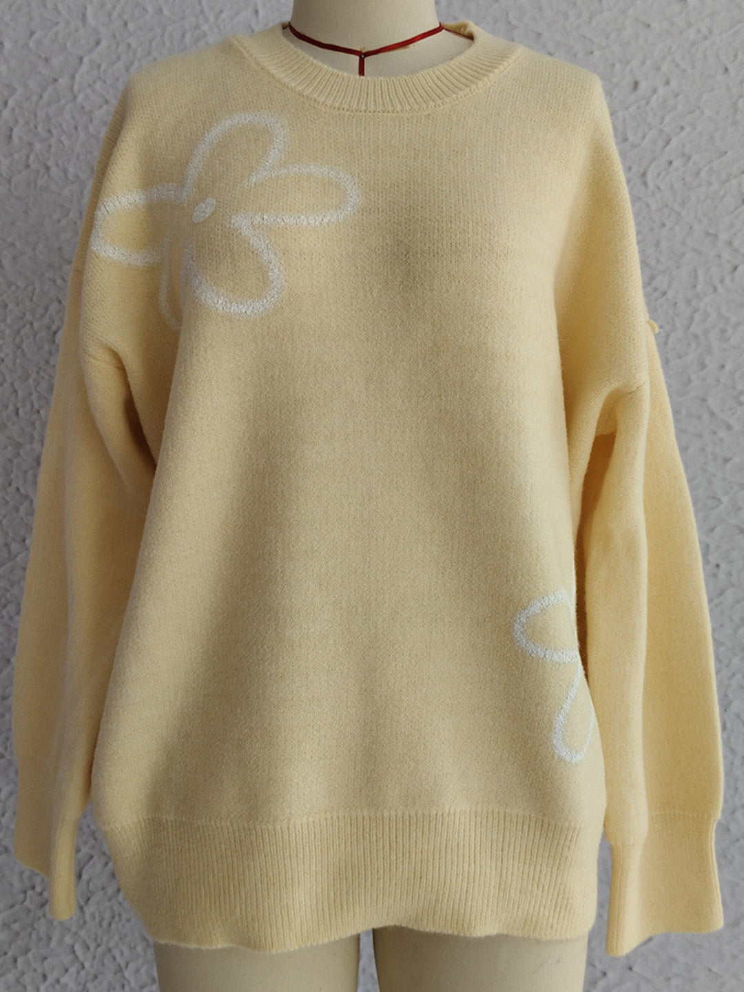 Stilla | Pulli med lange ærmer og rund, blomsteragtig udskæring