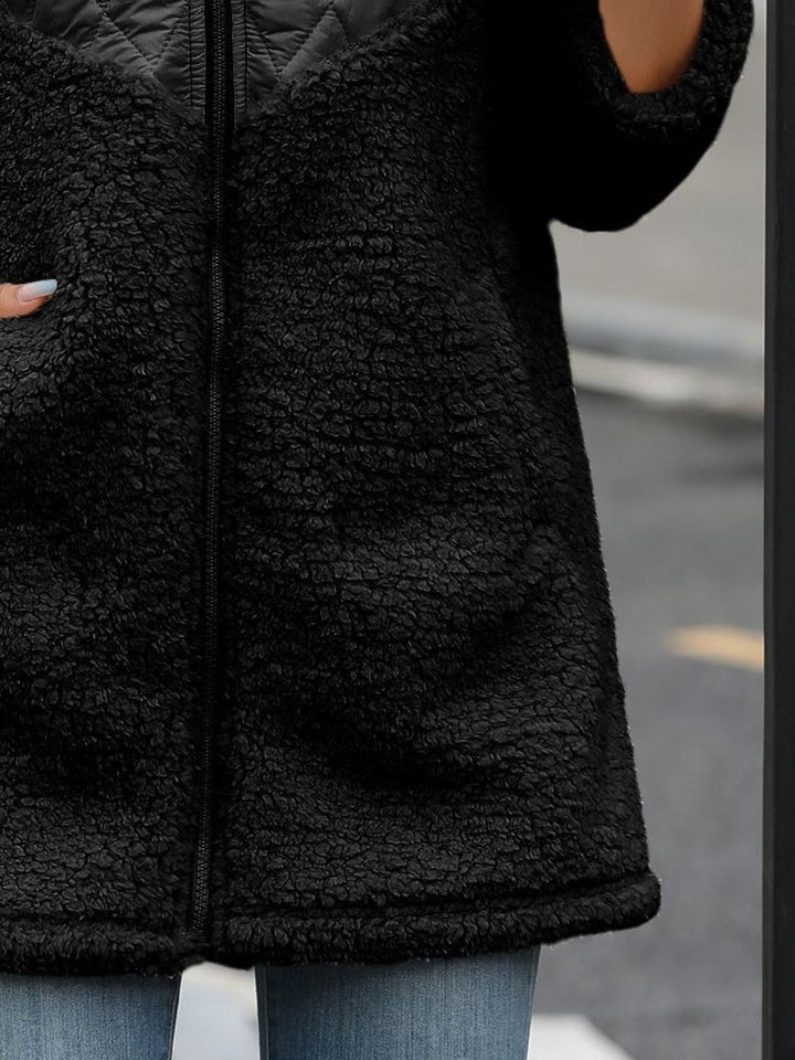 Stilla | Blød Hoodie med Lange Ærmer og Lynlås