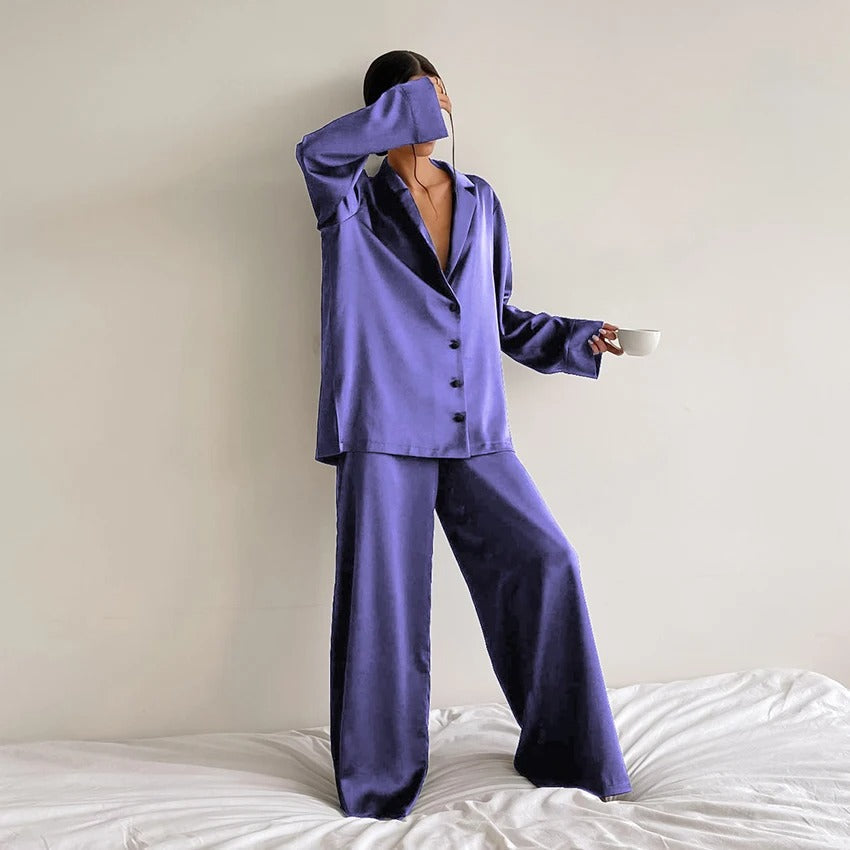 Stilla | Størrelse Seidenpyjamasæt Med Elegante Detaljer