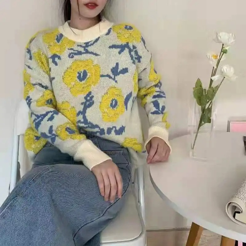 Stilla | Floral Flower Sweater