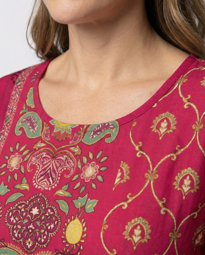 Dame Boho-Kaftan-Kjole med Flydende Stof & Benlukke Skovae