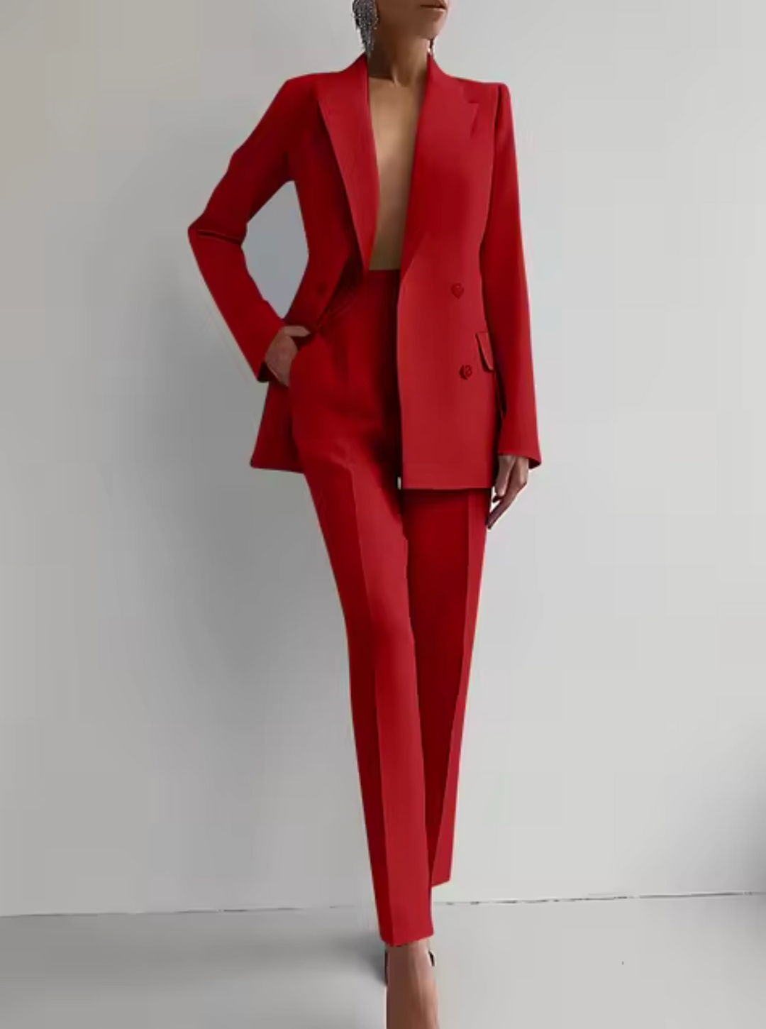Stilla | Blazer og plissébuksedragt
