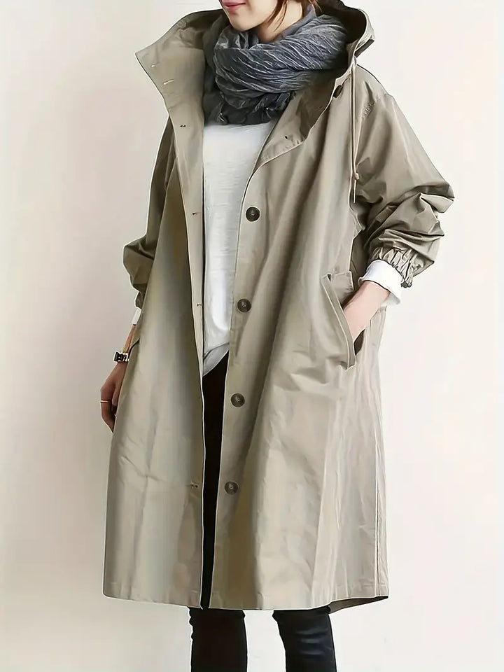 Stilla | Elegant Trench Store Størrelser. Klassisk, Forlænget Bælte Taljen