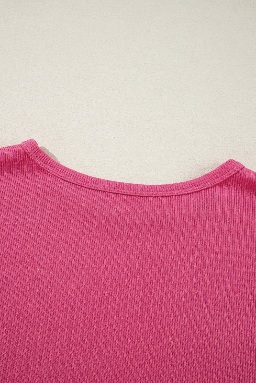 Stilla | Modern og alsidig top