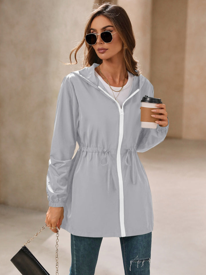 Stilla | Vandtæt Outdoor Softshell Med Lange Ærmer og Hætte