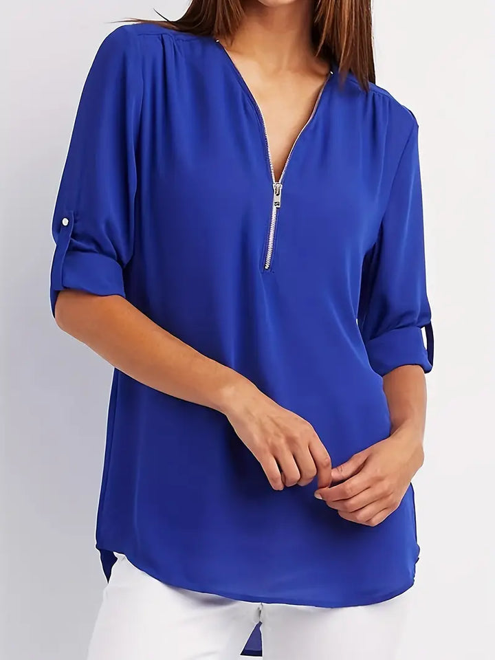 Stilla | Stor Elegant Bluse Med V-Hals Og Lange Ærmer Ensfarvet Farve