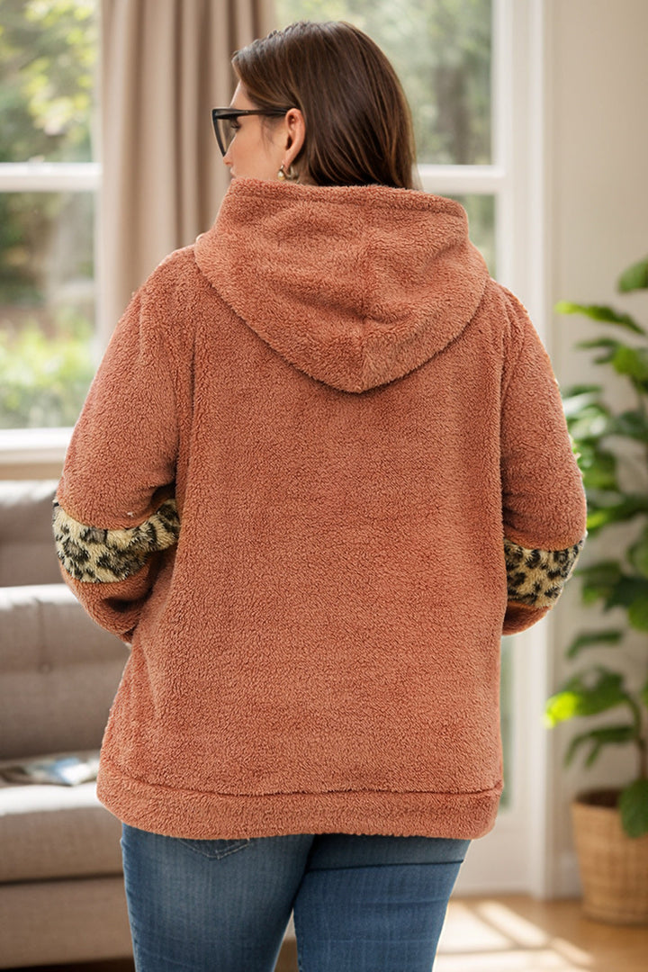 Stilla | Overdimensioneret Sweatjakke Med Lange Ærmer og Leopardmønster Med Kængurulomme