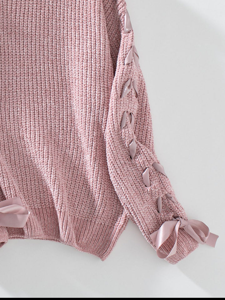 Stilla | Pullover med lange ærmer og rund, snøret krave
