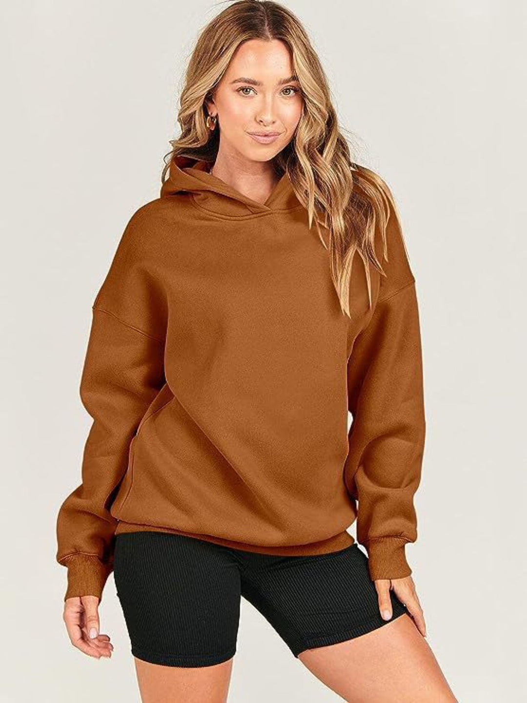 Stilla | Sweatshirt med lange ærmer og faldende skuldre