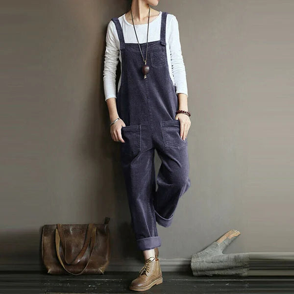 Stilla | Lækkert Cord Jumpsuit Design