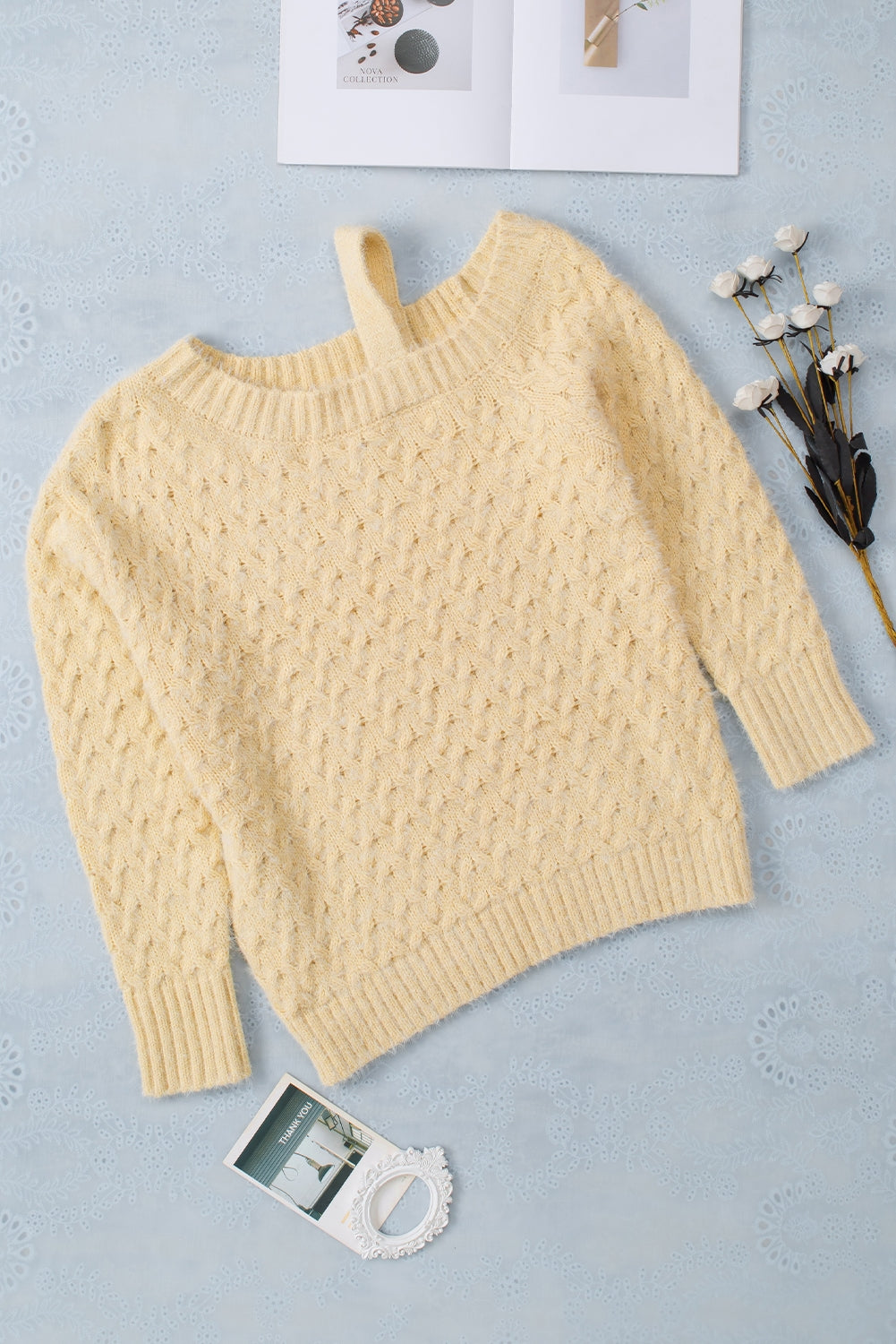 Stilla | Abrikosfarvet asymmetrisk udsnit trøje med kolde skuldre og vipper