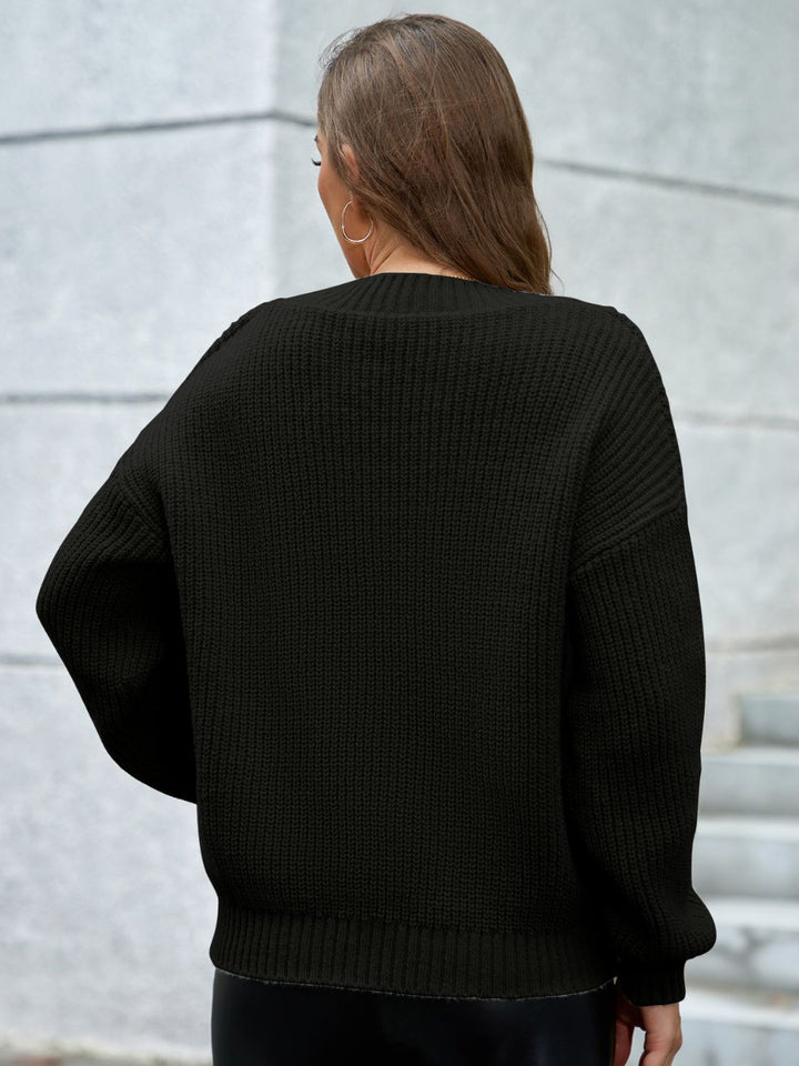 Stilla | Pullover med lange ærmer, V-udskæring og faldende skuldre